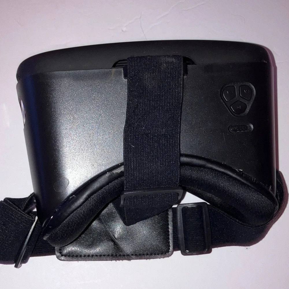 Dream Vision‎ Pro Virtual Reality Headset - Black Smartphone Compatible